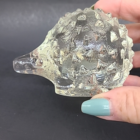 Vintage MCM Swedish Pukeberg Paperweight Hedgehog - Picture 2 of 8